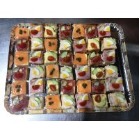 Canapé 1/4 geschnitten, alle Sorten